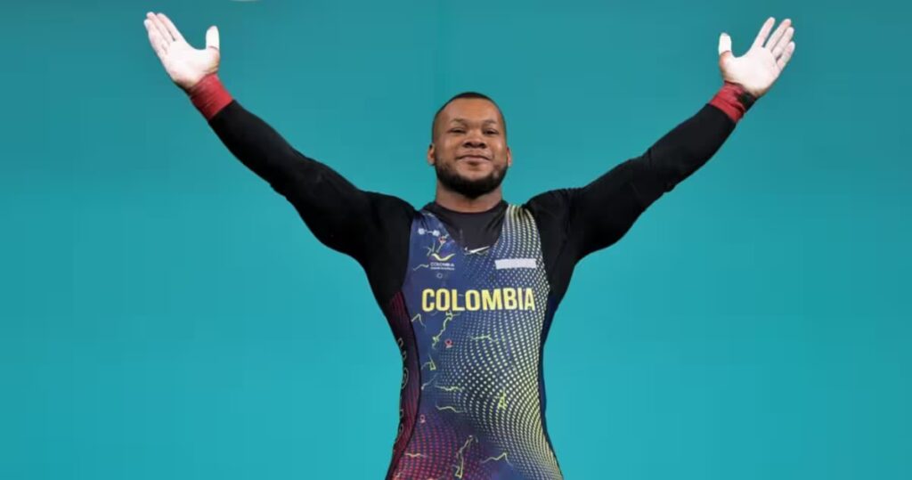 Histórico: Yeison López se corona campeón mundial y rompe dos récords
