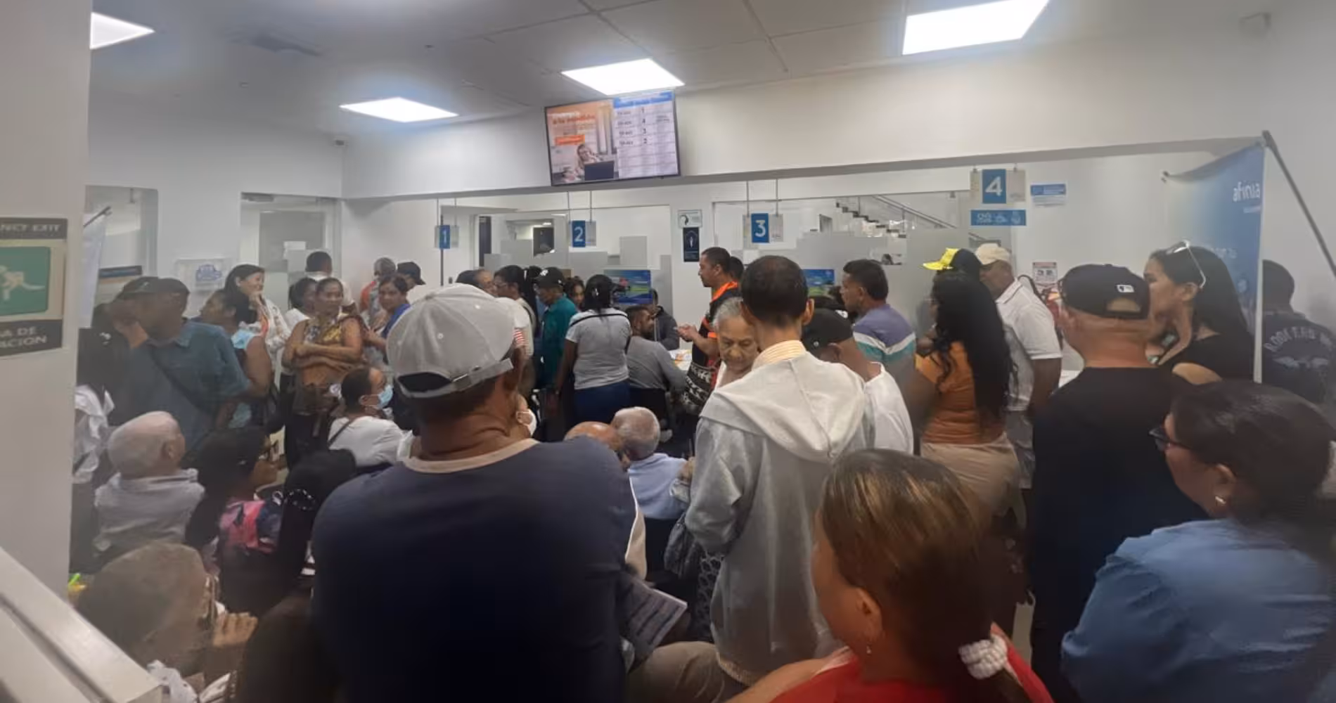 Magangué protesta: filas, caos y reclamos por el alza en la energía